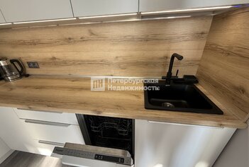  Квартира 36.9 кв.м. у метро Приморская