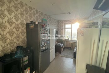 Комната 12 м² в 9-комн. кв. 5/5 этаж