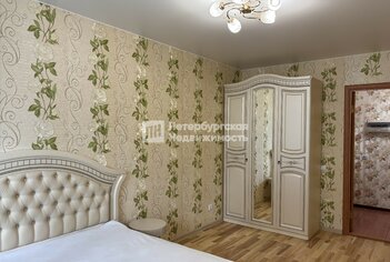  Квартира 37.4 кв.м. у метро Улица Дыбенко
