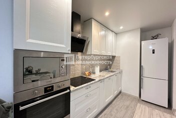 2-комн. кв. 62 м² 9/17 этаж