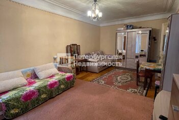 Комната 27 м² в 2-комн. кв. 1/5 этаж