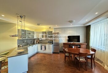 3-комн. кв. 87.7 м² 4/13 этаж