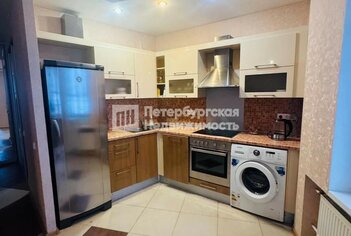  Квартира 100.7 кв.м. у метро Площадь Восстания