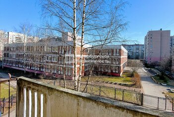  Квартира 47 кв.м. у метро Комендантский Проспект