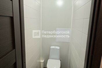  Квартира 42.3 кв.м. у метро Комендантский Проспект
