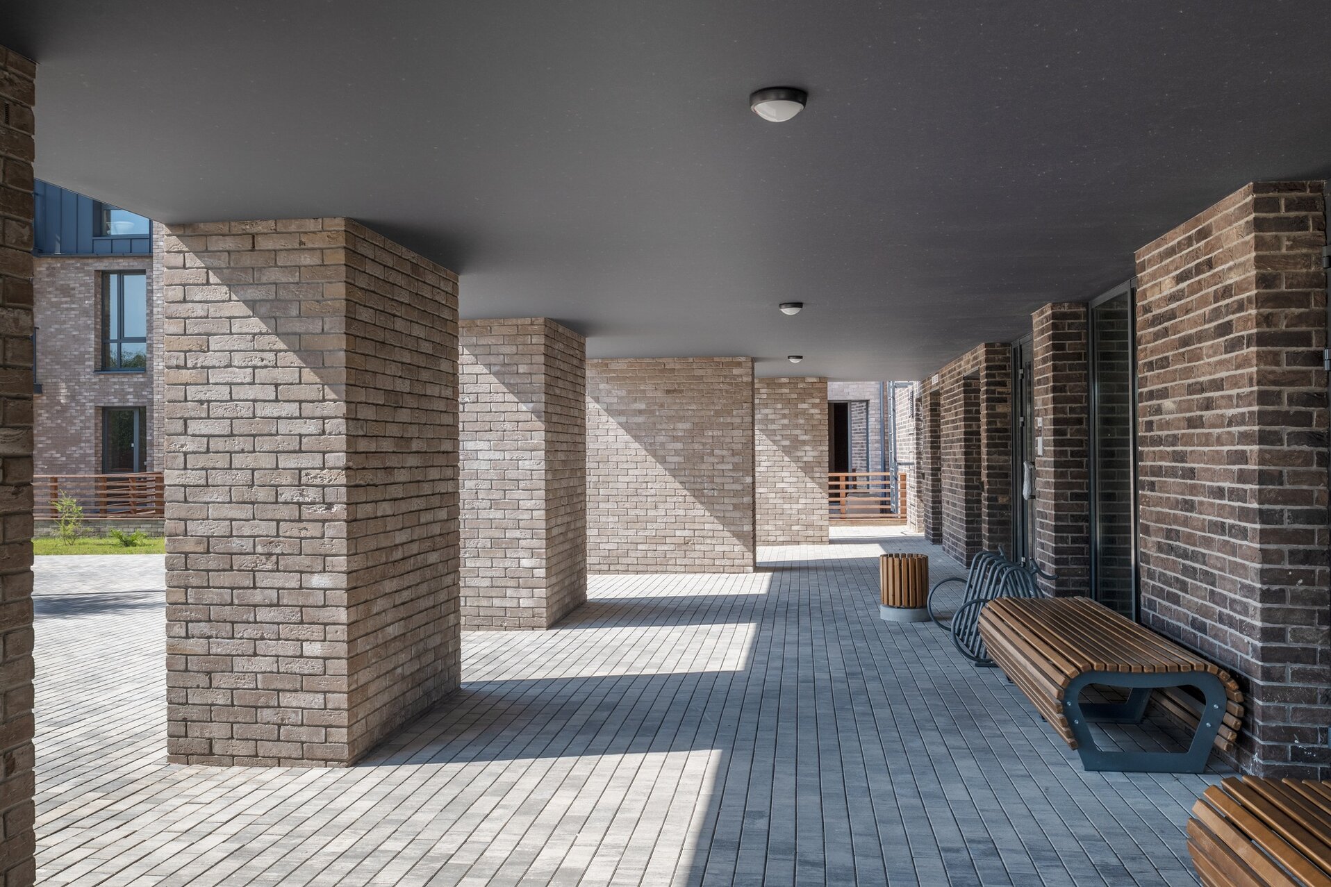 14 вход в парадную.jpg